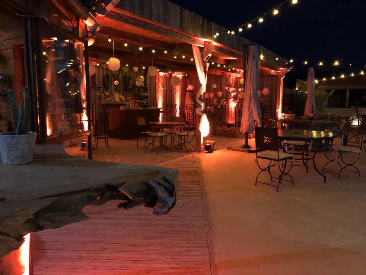 Lodges En Provence - Ecogites & Restaurant Insolites Richerenches Экстерьер фото